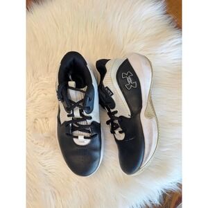 Under Armour youth size 3 black‎ and white tennis shoes